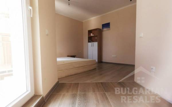 New studio overlooking the pool  ID: 2189 - Photo 6