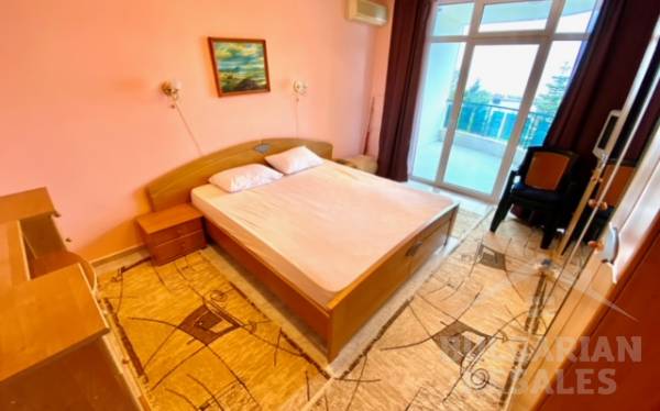 Villa for a large family by the sea in Sveti Vlas ID: 5069 - Photo 16