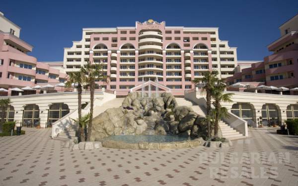 Super investment in a studio right by the beach! ID: 3935 - Photo 3