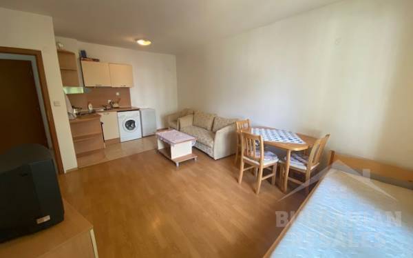 Very profitable! Apartment overlooking the pool, 70 meters from the beach ID: 2004 - Photo 2