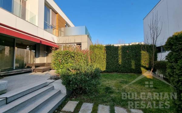 Townhouse in Atlantis Home ID: 923 - Photo 13