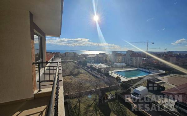 Priestranný byt s panoramatickým výhľadom na more v meste Sveti Vlas na splátky ID: 3932 - Фото3