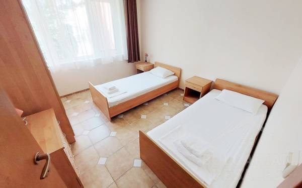 Просторен апартамент от 100 кв.м с гледка към парка ID: 2902 - Снимка 11