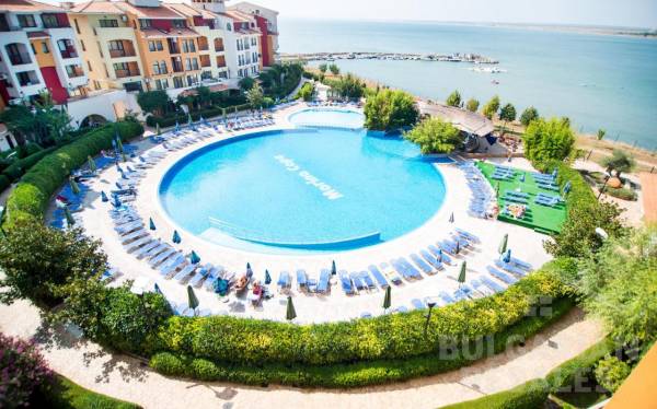 Studio with patio in a complex on the 1st line by the sea ID: 0 - Photo 9