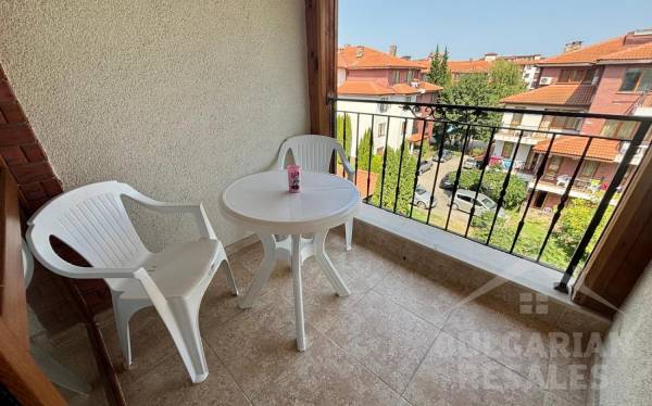 Apartment overlooking the pool in a good area of Ravda ID: 5379 - Photo 4