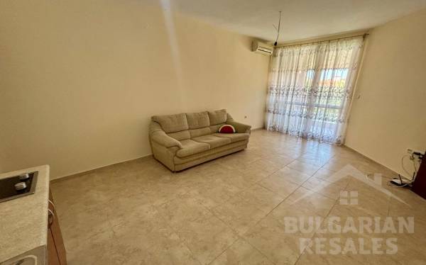 Apartment overlooking the pool in a good area of Ravda ID: 5379 - Photo 7