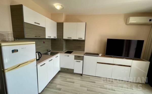Buy an apartment in Nessebar, sea view, 2 bedrooms, 2 terraces ID: 6060 - Photo 4