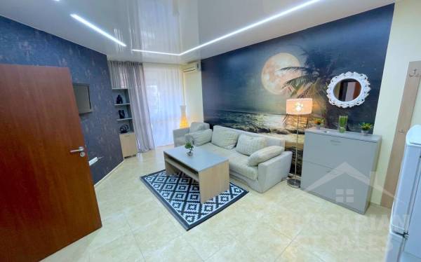 Апартамент с добър ремонт в комплекс „ Аполон 5“ ID: 4410 - Снимка 2