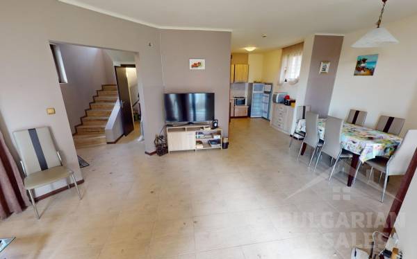 Dwa piętra, trzy sypialnie - przestronny apartament w willi ID: 4782 - Фото3