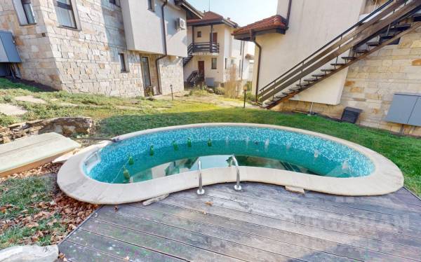 Dwa piętra, trzy sypialnie - przestronny apartament w willi ID: 4782 - Фото23