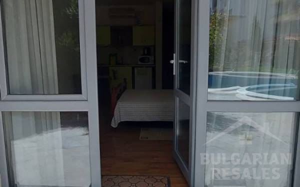 Студия с прямым выходом к бассейну, комплекс "Black Sea View", Равда ID: 6074 - Фото 10