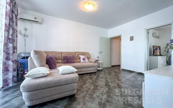 Mieszkanie z widokiem na morze i prywatnym miejscem parkingowym w Pomorie ID: 4368 - Фото16