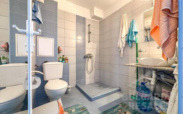 Mieszkanie z widokiem na morze i prywatnym miejscem parkingowym w Pomorie ID: 4368 - Фото8