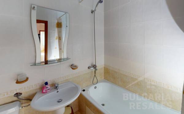 Dwupokojowe mieszkanie z widokiem na morze w Sveti Vlas ID: 4460 - Фото8