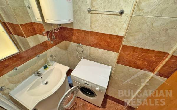 Компактная трехкомнатная квартира в зеленом районе Свети Власа ID: 4375 - Фото 15