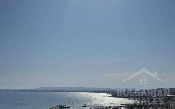 Exkluzívne! Zrekonštruovaný apartmán s krásnym výhľadom ID: 5526 - Фото2