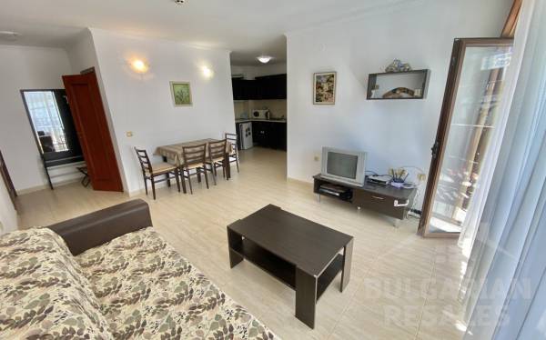 Výhľad na bazén, stredné poschodie, samostatná spálňa, komplex „Etara 1“ ID: 5938 - Фото4