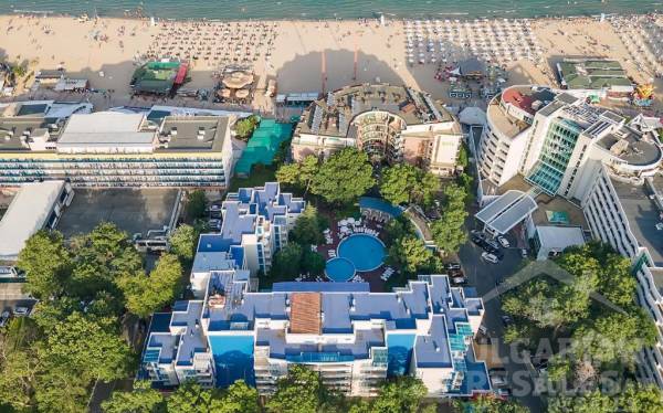 Станете собственик на просторен апартамент на брега на морето ID: 4589 - Снимка 23