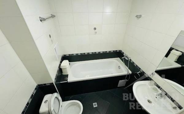 Flat in a beautiful complex, first line! ID: 3957 - Photo 11