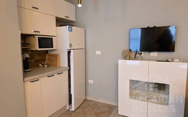 Beachfront, designer renovation, 1-bedroom apartment in Sveti Vlas ID: 6123 - Photo 3