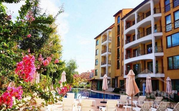 Moderný apartmán s výhľadom na bazén, komplex „Golden Dreams“ ID: 6180 - Фото12