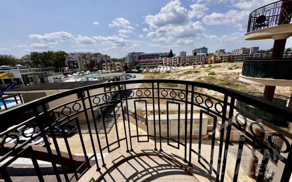 Exclusive! First line and magnificent view from the window! ID: 5359 - Photo 13