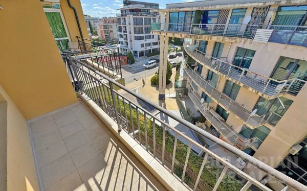 Хорошая двухкомнатная квартира в пешей доступности к пляжу ID: 5152 - Фото 7