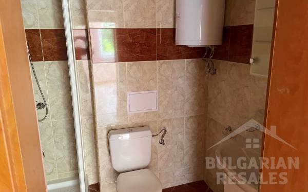 New unfurnished apartment 50 meters from the sea in a super area ID: 3217 - Photo 10