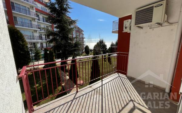 Mieszkanie z jedną sypialnią z bocznym widokiem na morze na pierwszej linii w St. Vlas ID: 3214 - Фото2