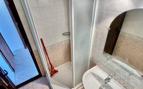 Flat in a closed complex on the first line ID: 4052 - Photo 10