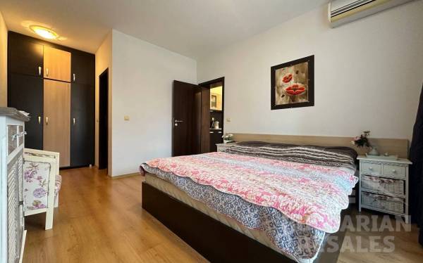 Apartmán s výhľadom na more a hory vo vynikajúcej lokalite Sveti Vlas ID: 6316 - Фото10
