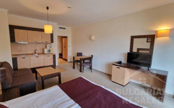 Super investment in a studio right by the beach! ID: 3935 - Photo 7