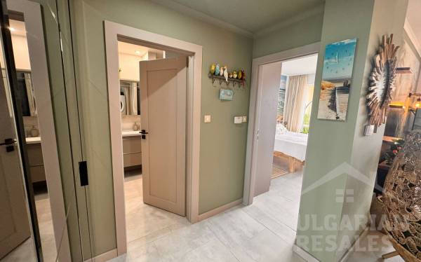 Beachfront, “Majestic Beach Resort” complex, apartment with designer interiors ID: 6090 - Photo 8