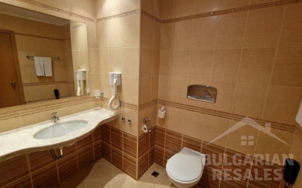 Super investment in a studio right by the beach! ID: 3935 - Photo 11