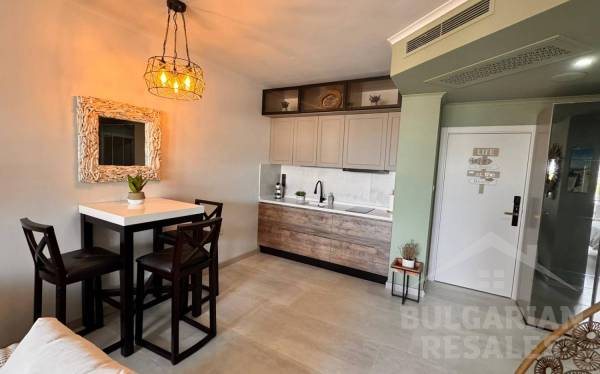 Beachfront, “Majestic Beach Resort” complex, apartment with designer interiors ID: 6090 - Photo 7