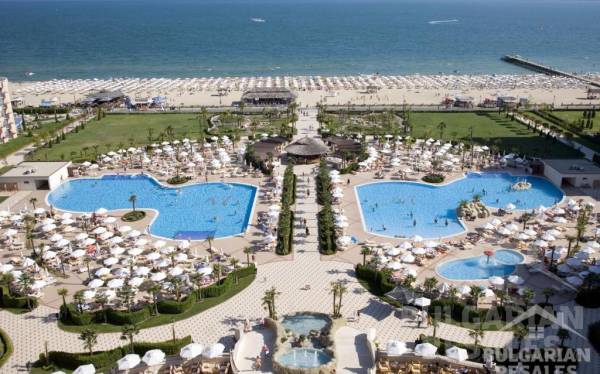 Beachfront, “Majestic Beach Resort” complex, apartment with designer interiors ID: 6090 - Photo 17