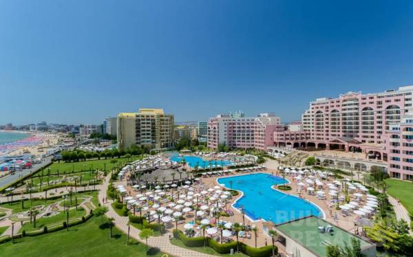 Beachfront, “Majestic Beach Resort” complex, apartment with designer interiors ID: 6090 - Photo 20