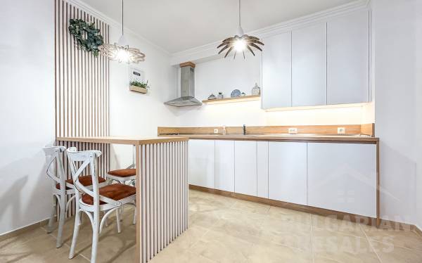 Квартира с современным ремонтом в 300 метрах от пляжа ID: 3809 - Фото 2