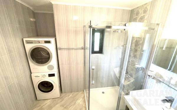 Byt s kvalitnou rekonštrukciou v prvej línii, výhľad na more! ID: 4102 - Фото12
