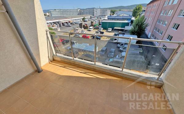 Хорошая цена на просторную квартиру! ID: 5262 - Фото 6