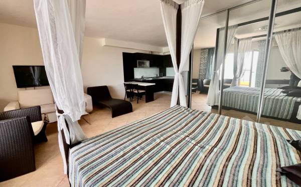 Výhľad na more! Štúdio s veľkou terasou pri pláži ID: 4976 - Фото4