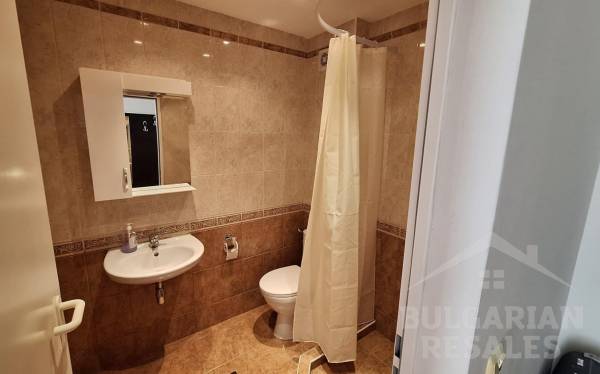 Prvý riadok! Byt v komplexe s priamym prístupom na pláž ID: 4975 - Фото11