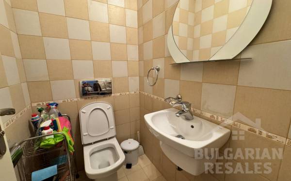 Priamo pri mori! Dvojizbový apartmán v komplexe s krásnym zeleným areálom v Lozeneci ID: 6113 - Фото12