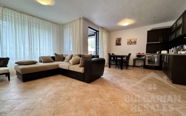 Priamo pri mori! Dvojizbový apartmán v komplexe s krásnym zeleným areálom v Lozeneci ID: 6113 - Фото2