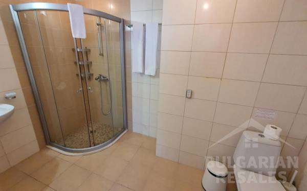 Апартамент с две спални на първа линия на брега на морето! Супер инвестиция! ID: 3917 - Снимка 14