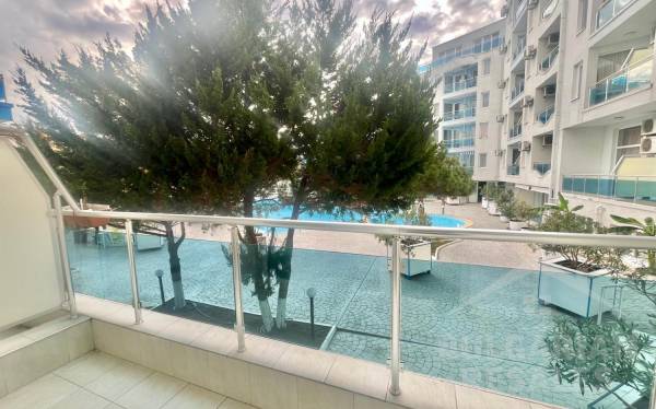 Изглед към басейна! Студио за лятна почивка ID: 5753 - Снимка 9