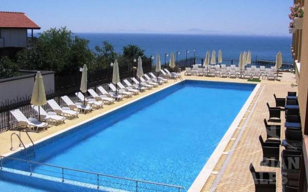 Препоръчва се! Първа линия, студио за почивка и пребиваване! ID: 3708 - Снимка 2