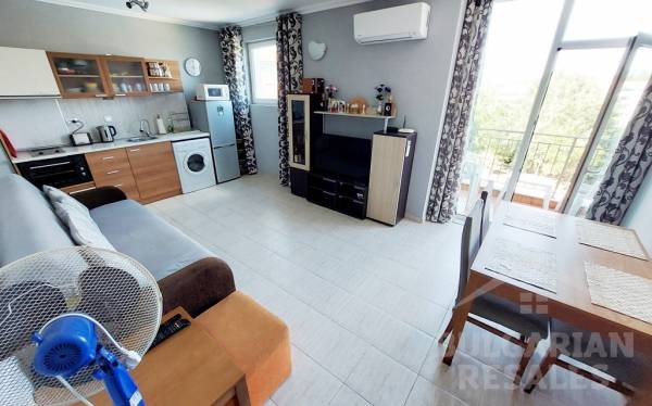 Бърза сделка! Апартамент в страхотен квартал и комплекс ID: 3757 - Снимка 2