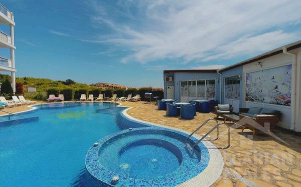 Stylish apartment with pool view in a quiet location ID: 5319 - Photo 2