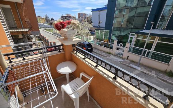 Three-room apartment with furniture and low maintenance fee ID: 5180 - Photo 11